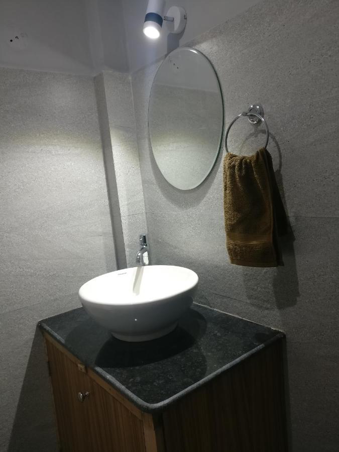 White Rabbit Guest House ดารัมซาลา ภายนอก รูปภาพ