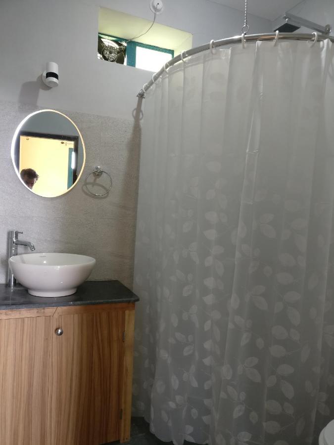 White Rabbit Guest House ดารัมซาลา ภายนอก รูปภาพ